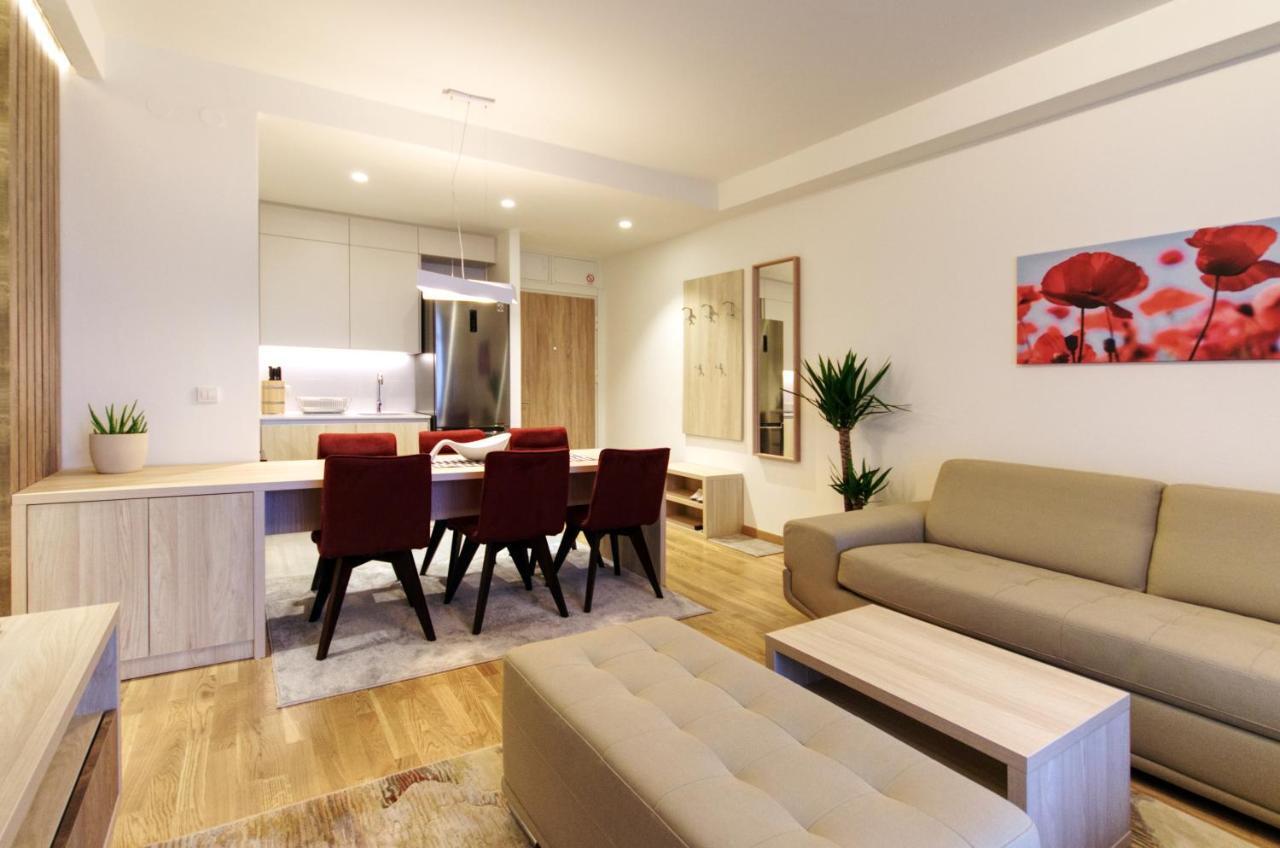 Mvp - Waterfront Apartman